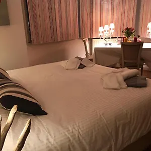 Bed and breakfast Le Dernier Métro, Woluwe-Saint-Pierre